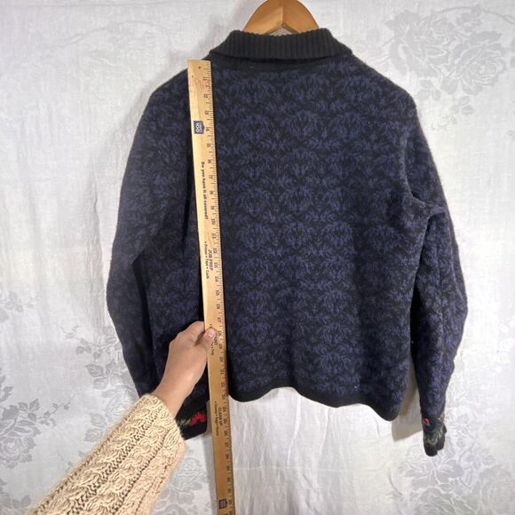 Vintage Cardigan Sweater Large Black Lambswool Silk Floral Embroidered 3D Talbot - Picture 16 of 16